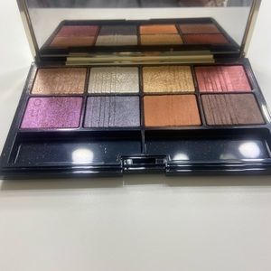 Limited Edition Suqqu Holiday 8 pan Eyeshadow Palette